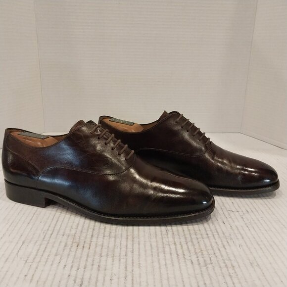 TOD\'S men\'s (SAVE $1200) size US 8.5 M, UK 7.5 brown Oxford.